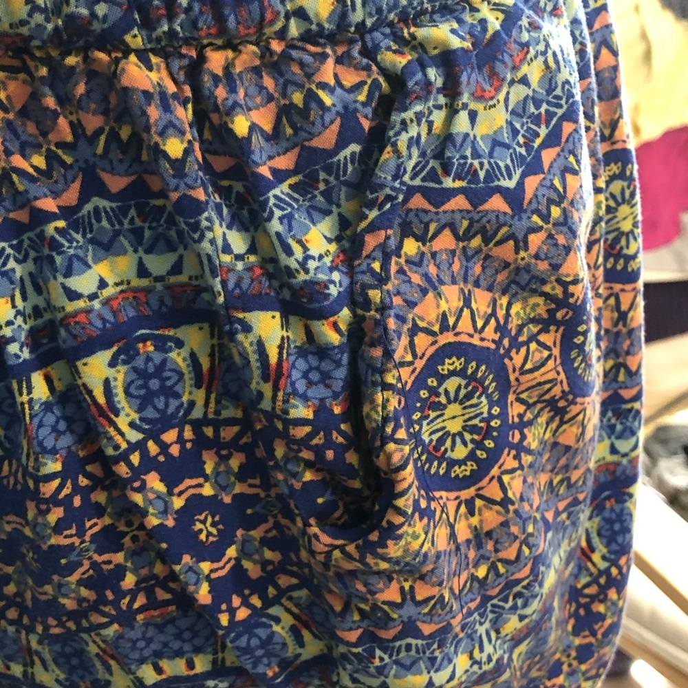 Patterned Strapless Romper With Pockets - image 2